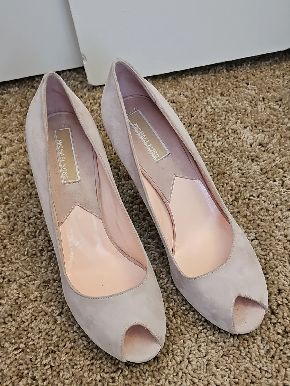 MICHAEL KORS Blush Pink Suede Peep-Toe Pumps Size 8